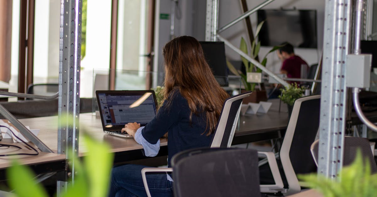 方盒欧盟扁蓝555：代理工商注册操作