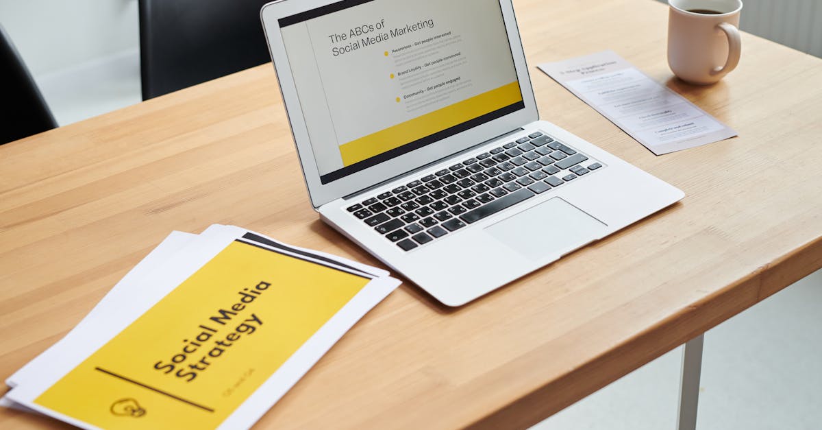 乐语通讯实名账号：手绘衣服购买平台