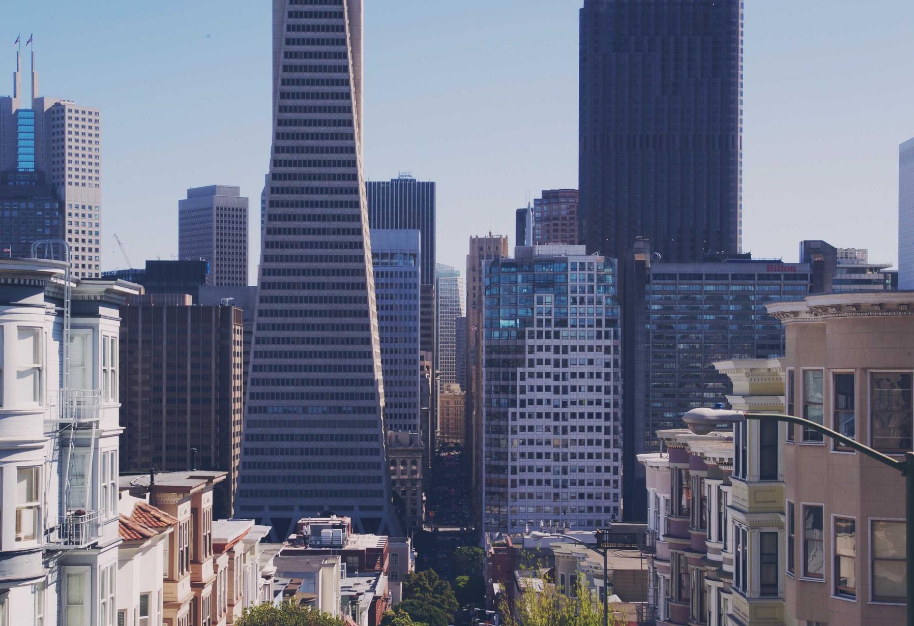 抖音实名账号：流量卡是否可以根据使用情况自动调节月租？